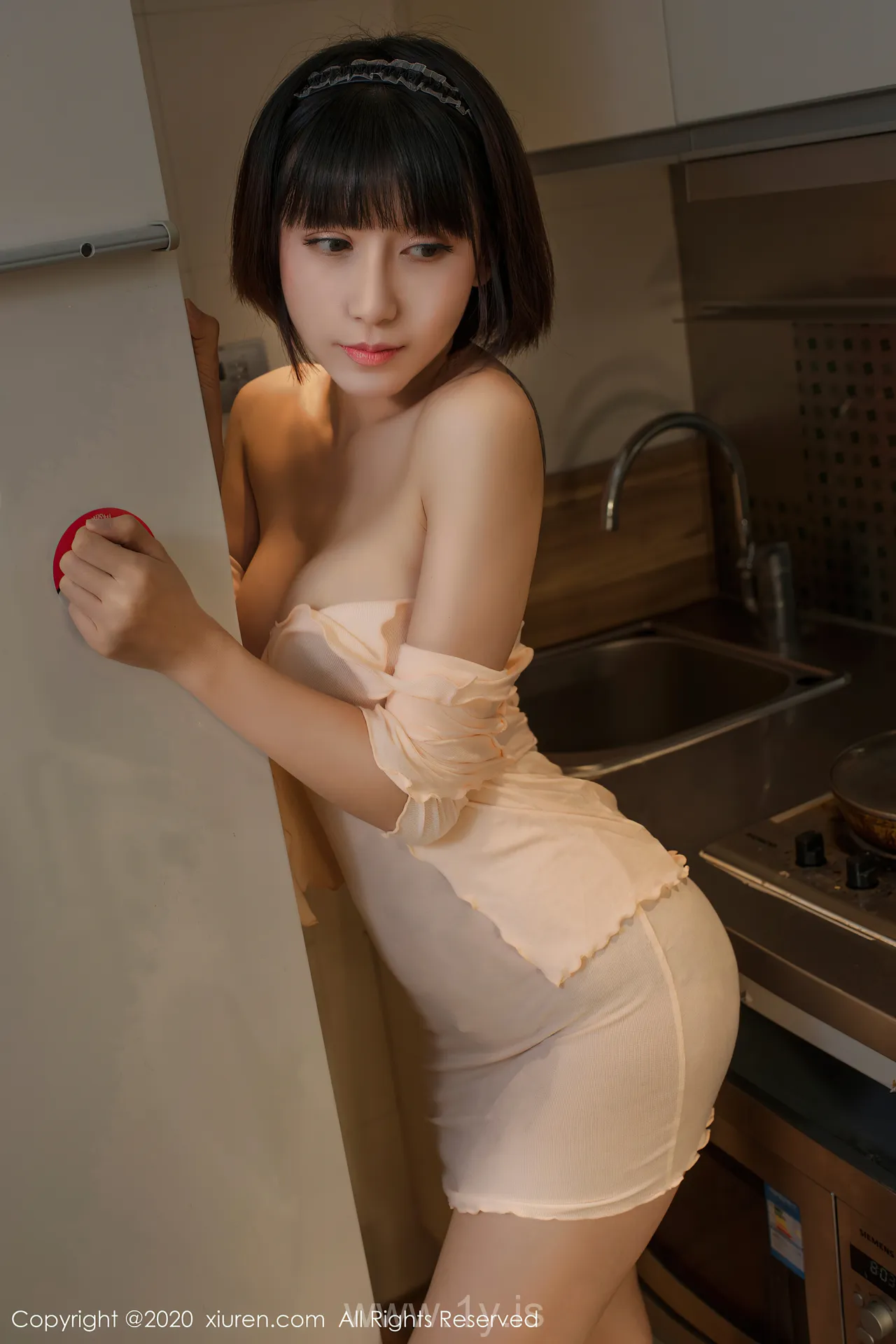 XIUREN(秀人网) NO.2318 Good-looking & Graceful Chinese Babe 安妮斯朵拉_Ann